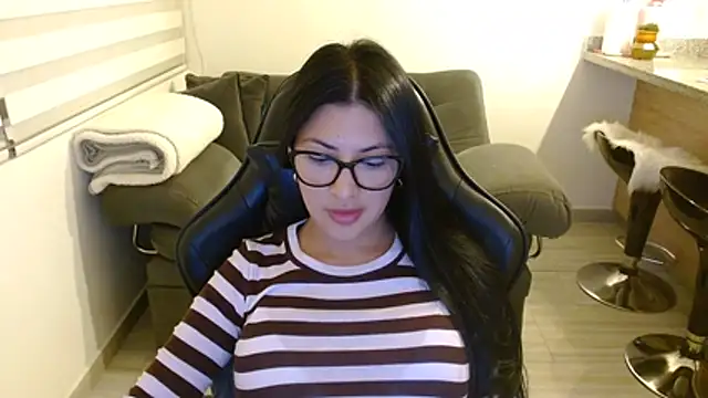 Charlotte cute18 online show from 07/07/26, 02:25