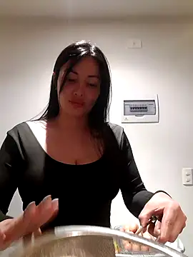  monicab online show from 10/30/25, 02:46