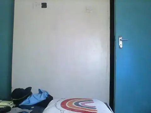 Snapshot of melaninebony1 chatting on 11/25/25, 06:57 melaninebony1 online show from 11/25/25, 06:57