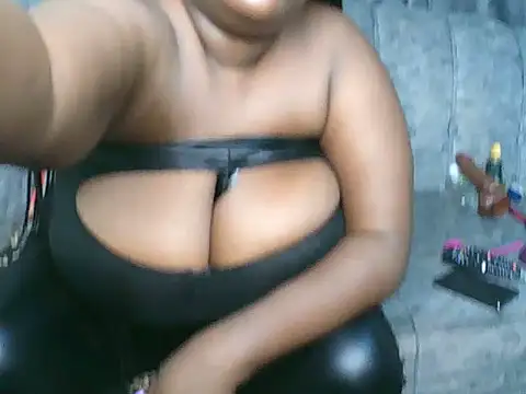 Bigboobylovers online show from 10/17/25, 05:21