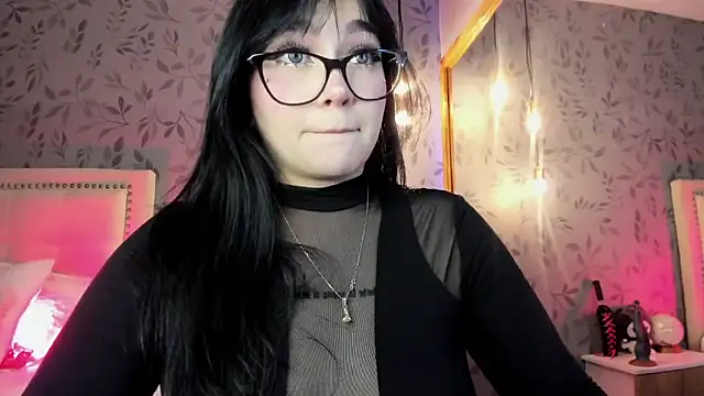 DanielaRuizz online show from 03/20/25, 09:04