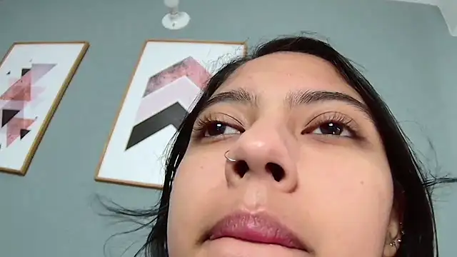 strawberrymia68 online show from 01/12/25, 04:50