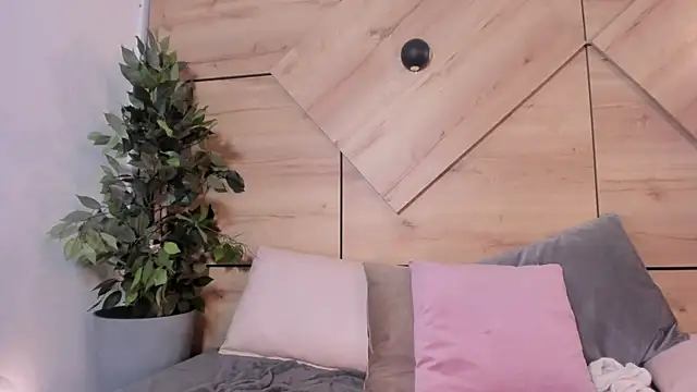 Natasha Smith09 online show from 12/29/24, 02:52