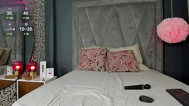 Hotsamantamature online show from 01/15/25, 07:44