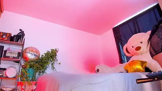 The queen of pleasure online show from 06/14/26, 04:42