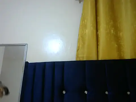 Snapshot of Sexy_lla chatting on 09/18/25, 06:59 Sexy lla online show from 09/18/25, 06:59