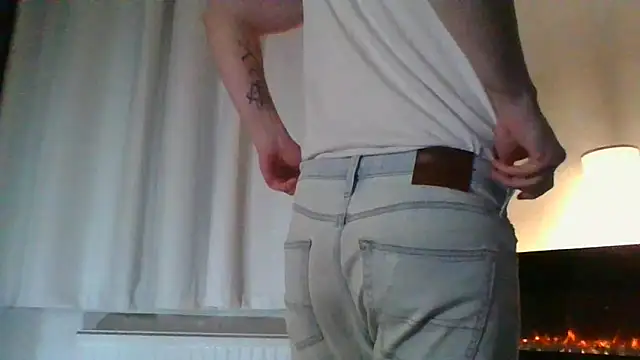 Snapshot of Fit4fun24 chatting on 11/10/25, 10:53 Fit4fun24 online show from 11/10/25, 10:53