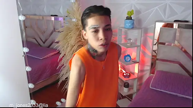 Jonesliam23 online show from 09/22/25, 07:05