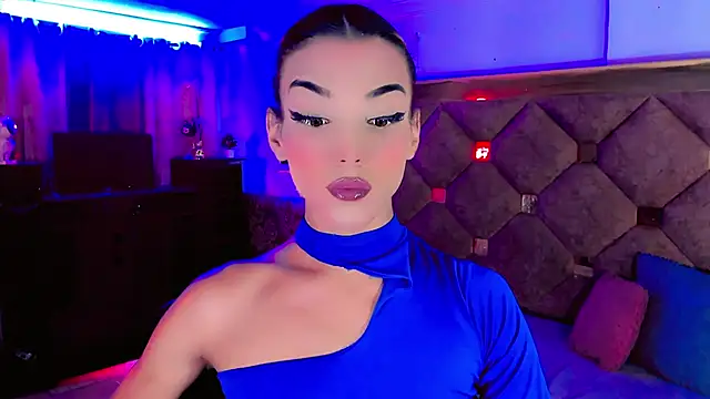 Snapshot of the-horus-girl chatting on 10/05/25, 09:34 the-horus-girl online show from 10/05/25, 09:34