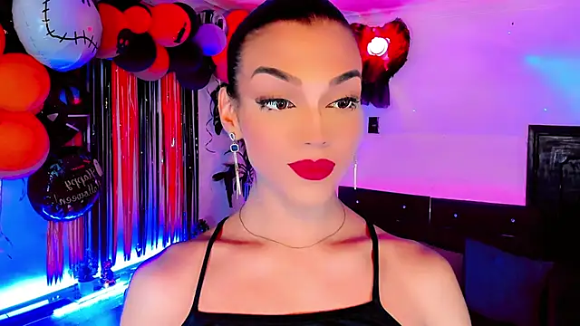 Snapshot of the-horus-girl chatting on 10/28/25, 05:48 the-horus-girl online show from 10/28/25, 05:48