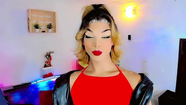 Snapshot of the-horus-girl chatting on 11/21/25, 02:21 the-horus-girl online show from 11/21/25, 02:21