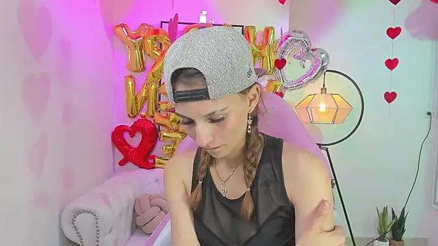 Tamara slimx online show from 02/18/25, 10:16