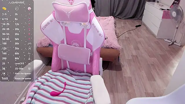 Malina Lovely online show from 12/02/25, 08:59