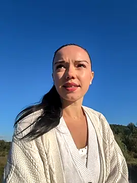 Snapshot of Vanesskaa chatting on 09/22/25, 04:20 Vanesskaa online show from 09/22/25, 04:20