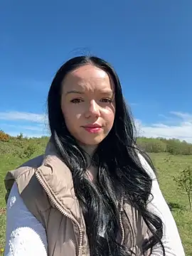 Snapshot of Vanesskaa chatting on 04/24/26, 11:34 Vanesskaa online show from 04/24/26, 11:34
