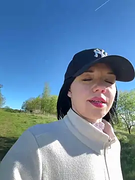 Snapshot of Vanesskaa chatting on 04/29/26, 03:49 Vanesskaa online show from 04/29/26, 03:49