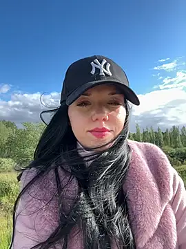 Snapshot of Vanesskaa chatting on 05/12/26, 04:48 Vanesskaa online show from 05/12/26, 04:48