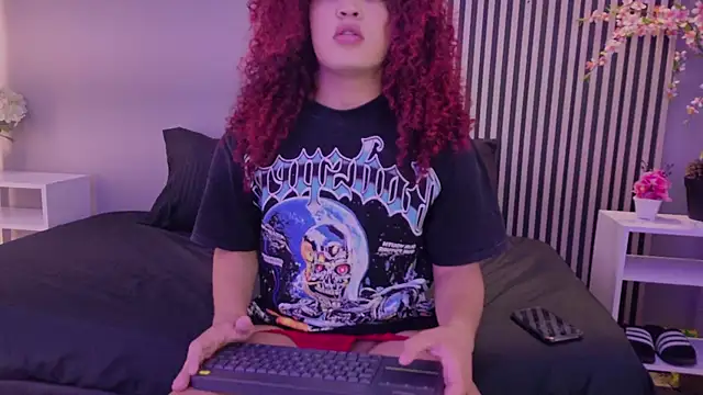 KarineWine online show from 07/29/26, 02:32