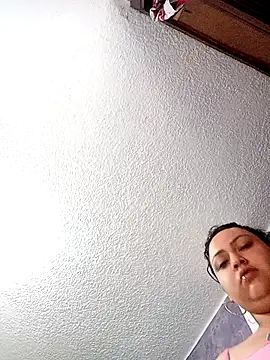 isaReyes online show from 10/28/25, 11:58