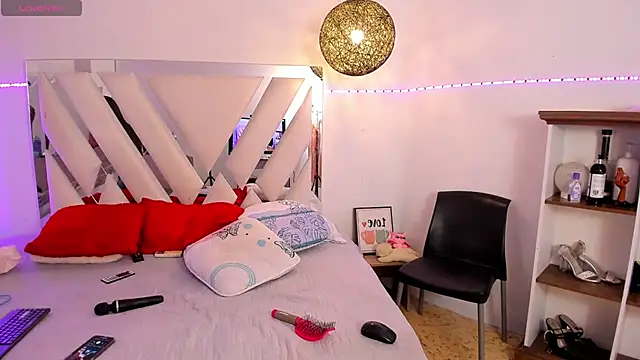 rose scottt online show from 01/04/25, 07:02