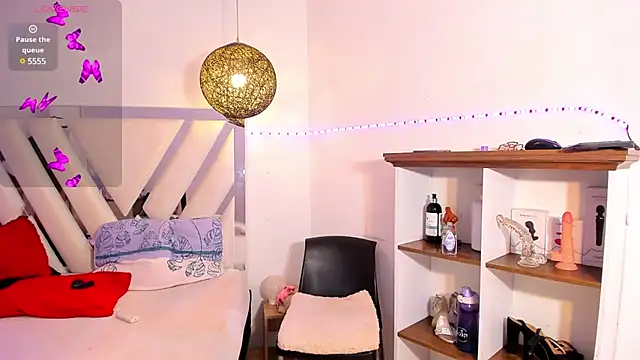 rose scottt online show from 02/21/25, 02:48