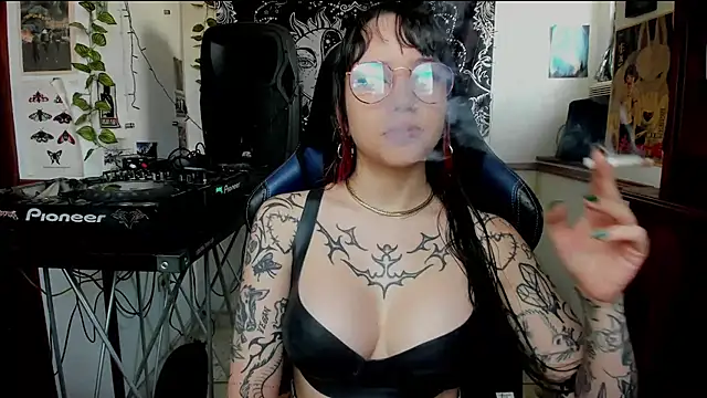 Demongirl6666 online show from 03/18/25, 06:26