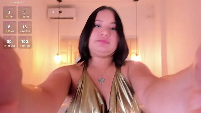 HannaKarson online show from 12/10/24, 02:50
