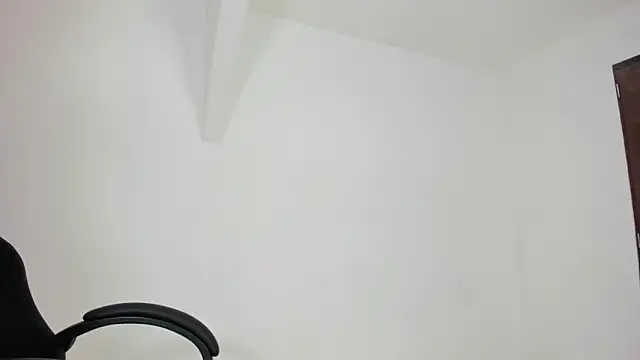Snapshot of ANGEL_NICOLAS chatting on 05/28/26, 09:34 ANGEL NICOLAS online show from 05/28/26, 09:34