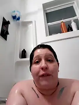 Snapshot of emjssbbw chatting on 11/07/25, 02:11 emjssbbw online show from 11/07/25, 02:11