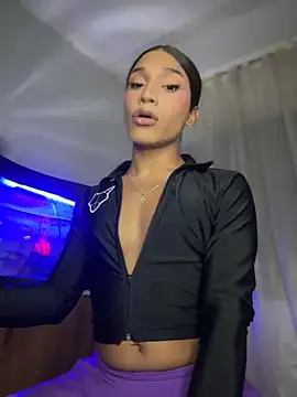 Emaa- online show from 09/19/25, 01:07