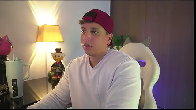 Snapshot of appolo_allen chatting on 11/03/25, 03:52 appolo allen online show from 11/03/25, 03:52