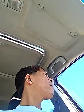 Snapshot of Yoko0381 chatting on 11/12/25, 06:52 Yoko0381 online show from 11/12/25, 06:52