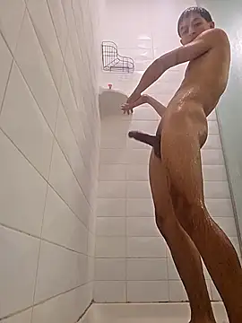 Snapshot of Yoko0381 chatting on 11/24/25, 05:18 Yoko0381 online show from 11/24/25, 05:18