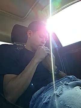 Snapshot of Yoko0381 chatting on 12/15/25, 07:29 Yoko0381 online show from 12/15/25, 07:29