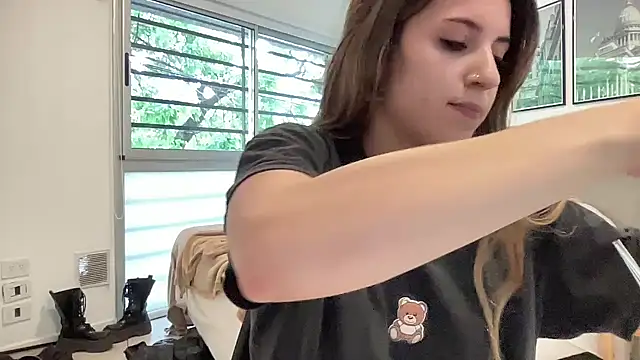 Lolykush online show from 10/27/25, 06:23