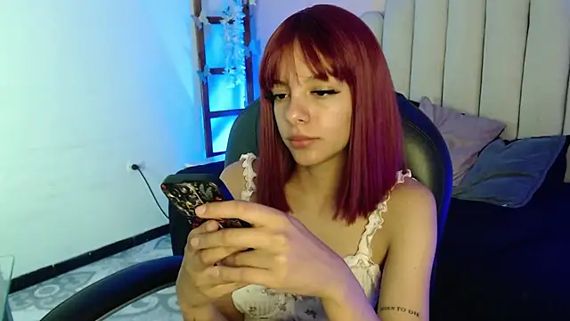 Snapshot of peyton_golden1 chatting on 10/09/25, 03:48 peyton golden1 online show from 10/09/25, 03:48