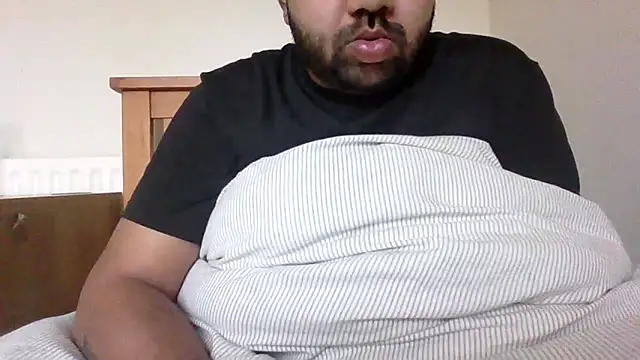 Snapshot of whoreboi98 chatting on 04/13/26, 05:51 whoreboi98 online show from 04/13/26, 05:51