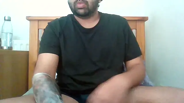 Snapshot of whoreboi98 chatting on 07/29/26, 11:41 whoreboi98 online show from 07/29/26, 11:41