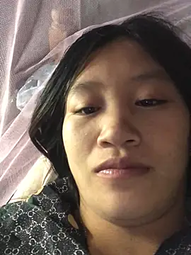 Snapshot of xotm chatting on 12/17/24, 05:40 xotm online show from 12/17/24, 05:40