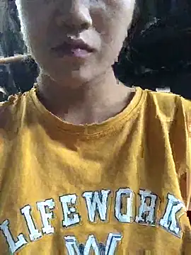 Snapshot of xotm chatting on 12/26/24, 07:35 xotm online show from 12/26/24, 07:35