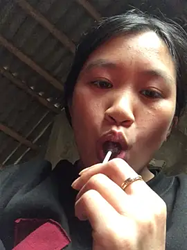 Snapshot of xotm chatting on 02/06/25, 07:24 xotm online show from 02/06/25, 07:24