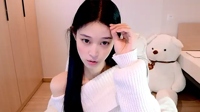 Snapshot of Xueb_J chatting on 11/23/25, 04:18 Xueb J online show from 11/23/25, 04:18