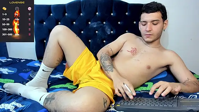 Noha white online show from 03/03/25, 09:26