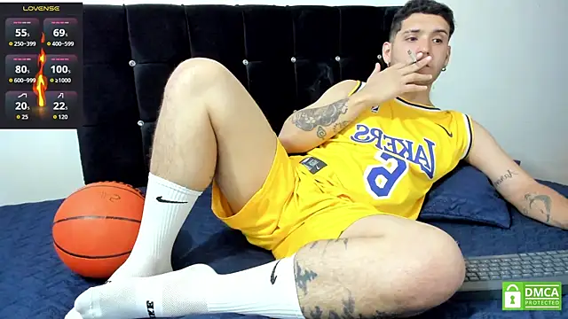 Noha white online show from 09/25/25, 06:44