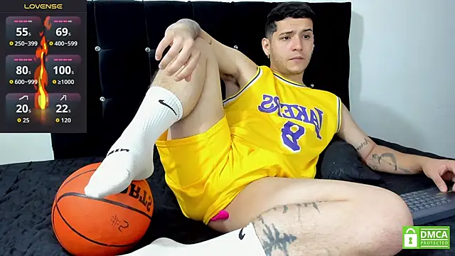 Snapshot of Noha_white chatting on 11/12/25, 07:13 Noha white online show from 11/12/25, 07:13