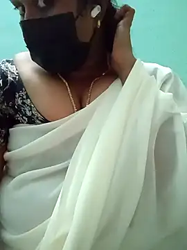 Snapshot of Indian_Meera chatting on 01/05/25, 07:49 Indian Meera online show from 01/05/25, 07:49