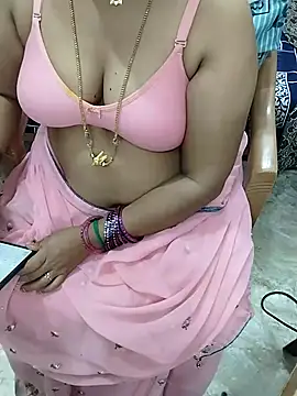Snapshot of Indian_Meera chatting on 09/11/25, 03:12 Indian Meera online show from 09/11/25, 03:12