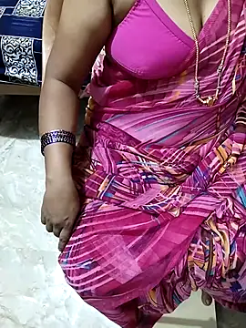 Snapshot of Indian_Meera chatting on 09/15/25, 02:28 Indian Meera online show from 09/15/25, 02:28