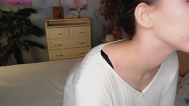 cosmosbaby online show from 09/19/25, 01:23