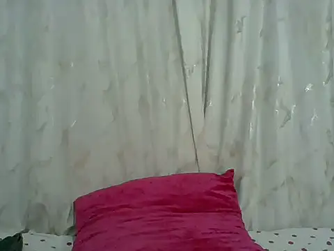 PrettyPrincess14 online show from 07/13/26, 01:47